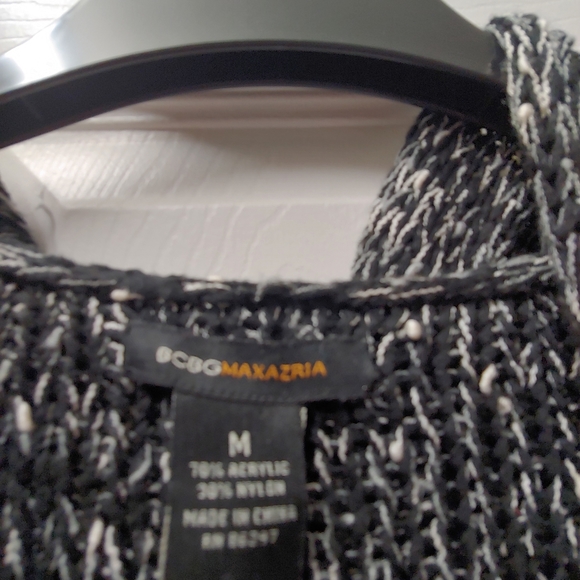 Sweaters - Picture 3 of 5